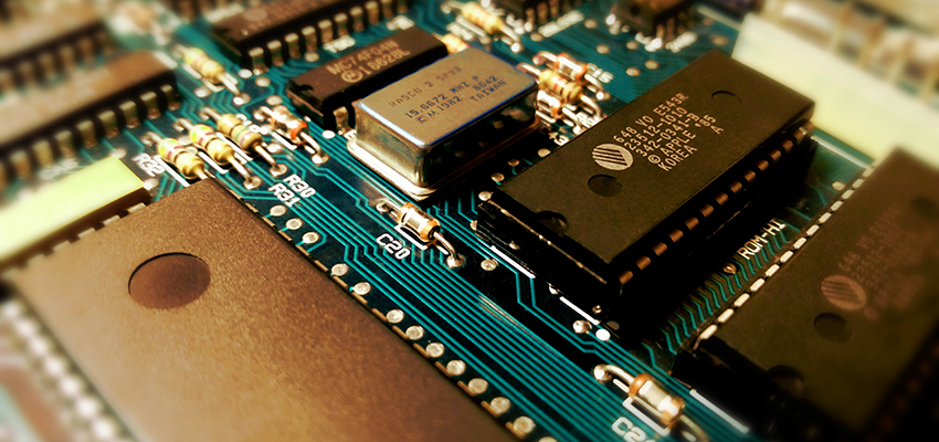 Основные отличия микроконтроллера от микропроцессора и микросхем: сравнительный анализ